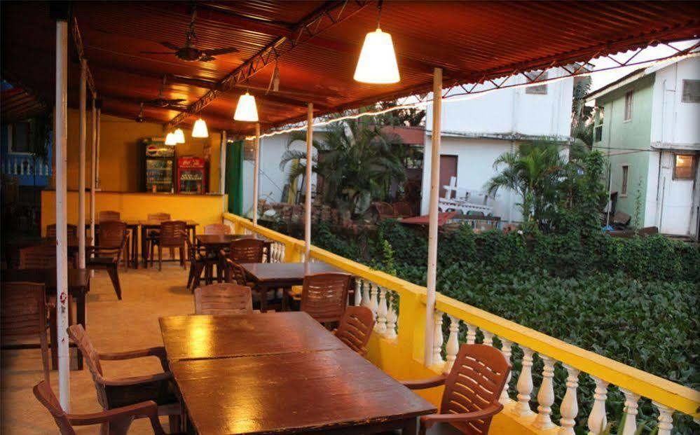 Dona Julia Beach Resort Calangute Εξωτερικό φωτογραφία